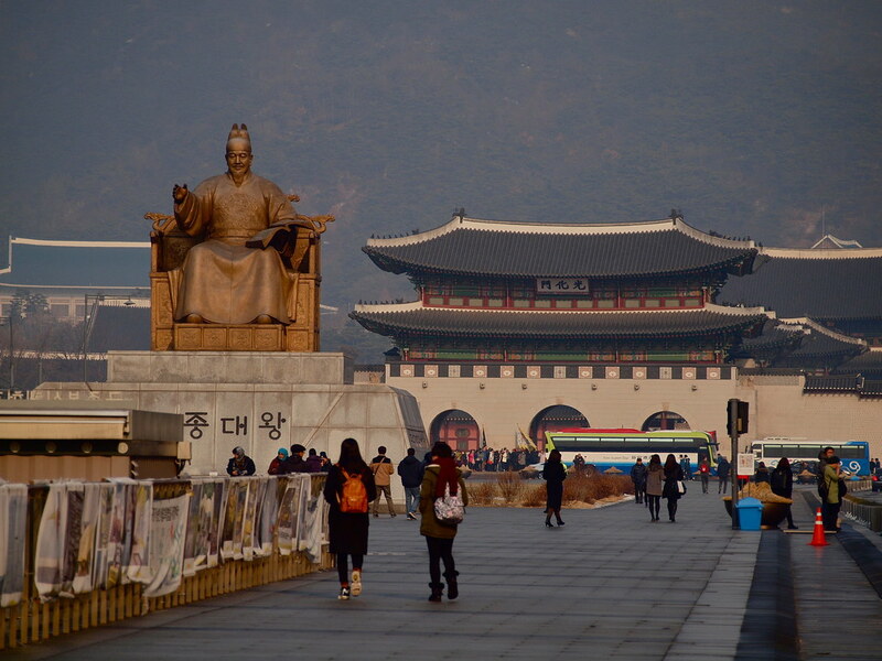 Rekomendasi Wisata di Seoul - Gwanghwamun Square - Sumber Flickr