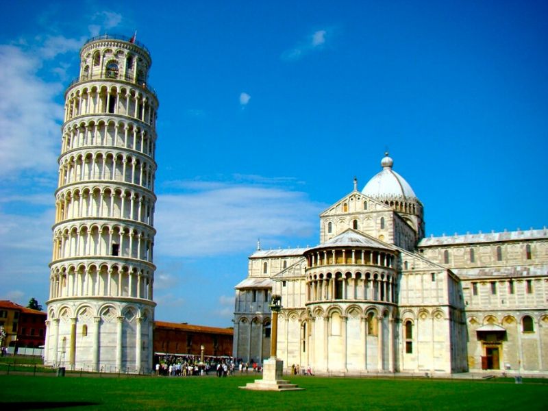 Jalan-Jalan Eropa Barat - Menara Miring Pisa, Italia - Sumber Flickr