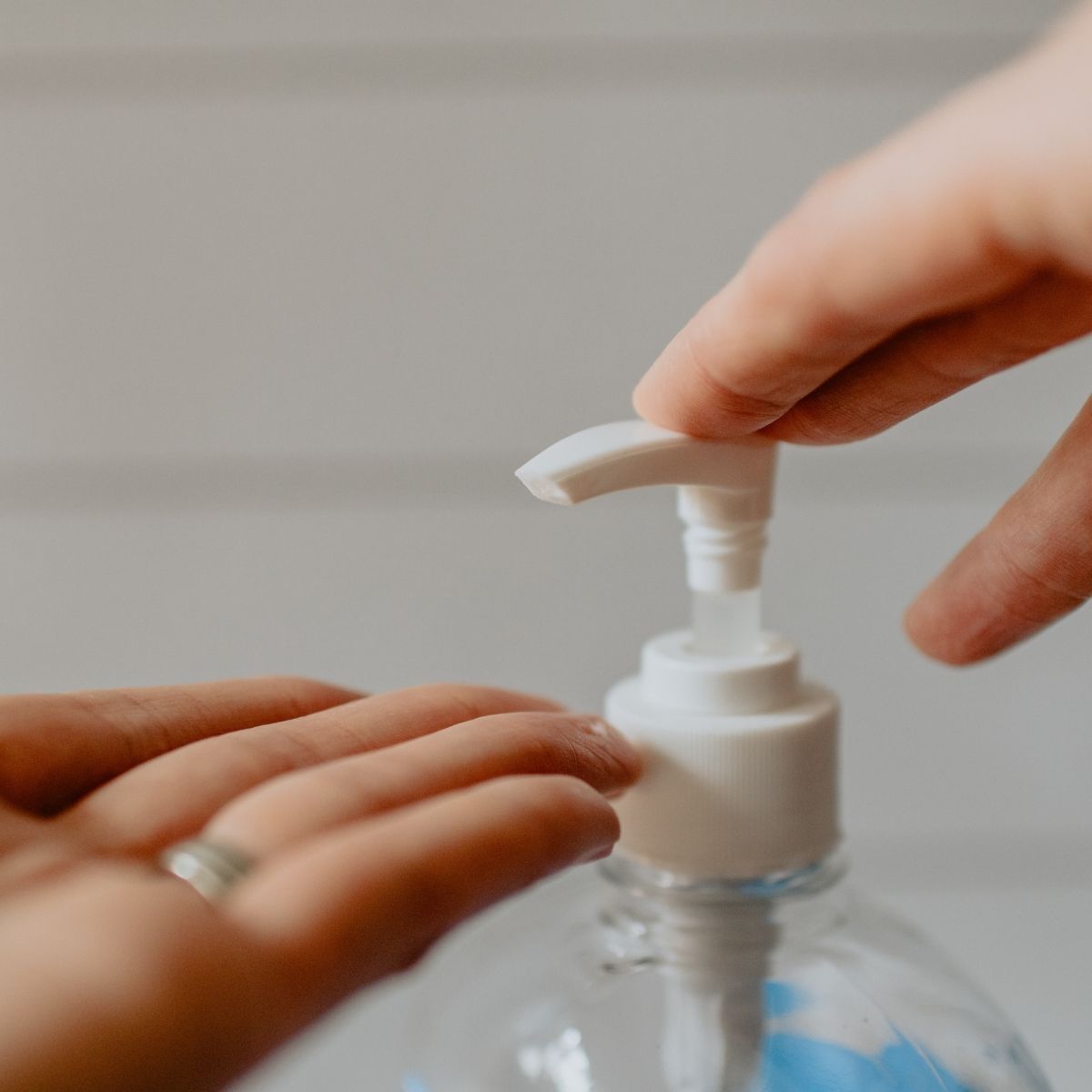 Cara Mudah dan Aman Membuat Hand Sanitizer Sendiri Menurut WHO