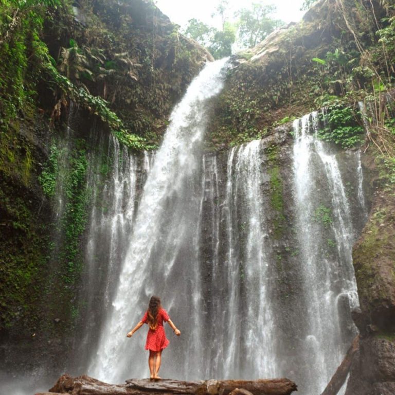 10 Air Terjun Lombok dengan Pemandangan Paling Indah, Recommended!