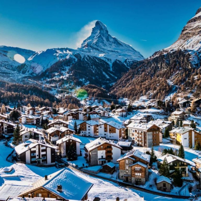 5 Destinasi Winter Swiss Paling Populer untuk Liburan Keluarga