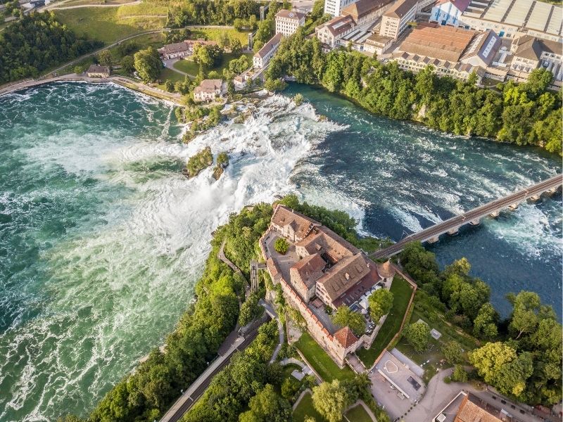 Air Terjun Rhine - Tempat Wisata di Swiss