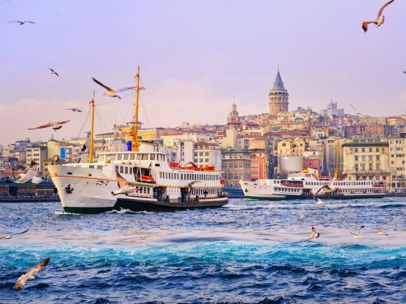 Panduan Itinerary Paket Liburan Turki 10 Hari - Bosphorus Cruise