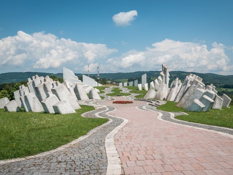 Kadinjaca Memorial Complex - Destinasi Serbia