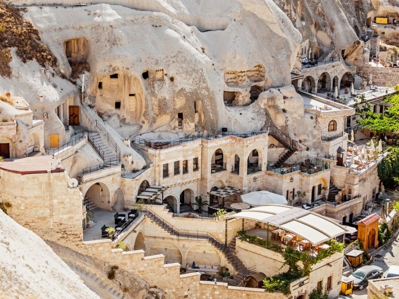 Tujuan Populer di Cappadocia - Cave Hotel, Cappadocia