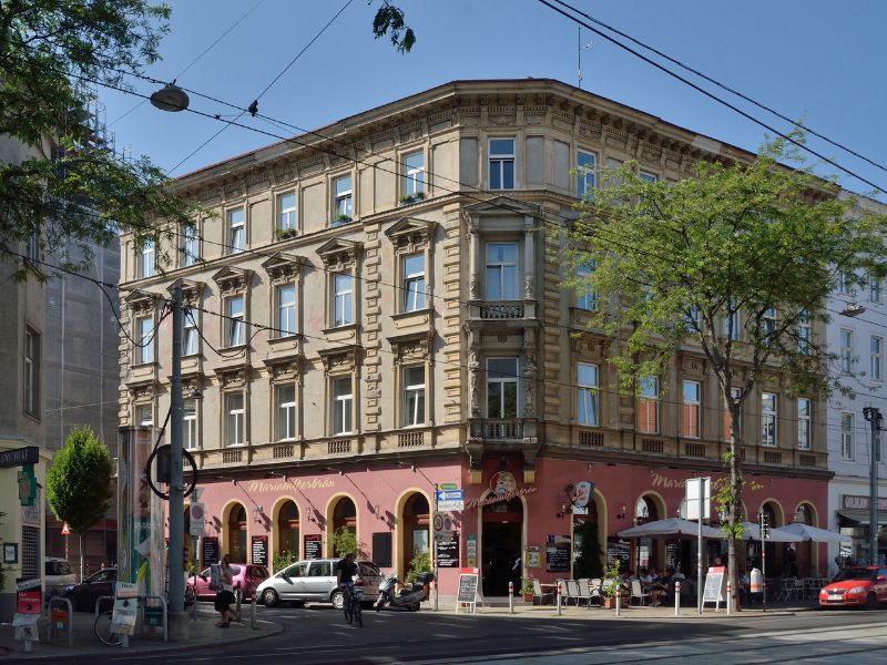 Mariahilfer Straße – Vienna, Austria