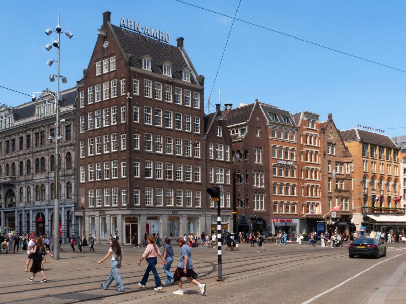 Damrak & Kalverstraat – Amsterdam, Belanda