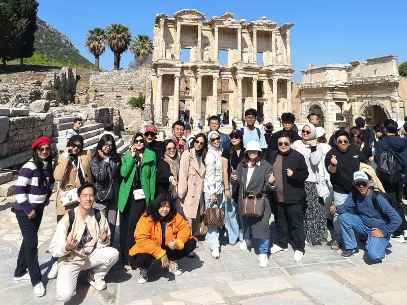 Mengunjungi Ephesus Ancient City