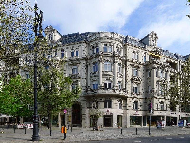 Kurfürstendamm (Ku’damm) – Berlin, Jerman