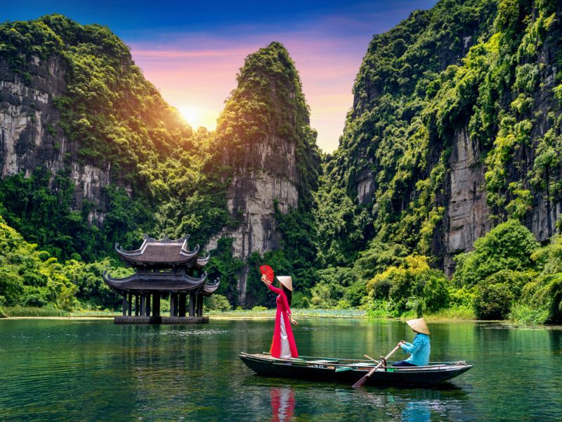 Ninh Binh, Pemandangan Alam Spektakuler