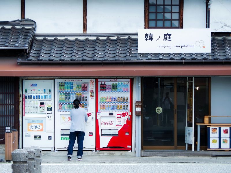 Vending Machine di Jepang Ada di Mana-Mana