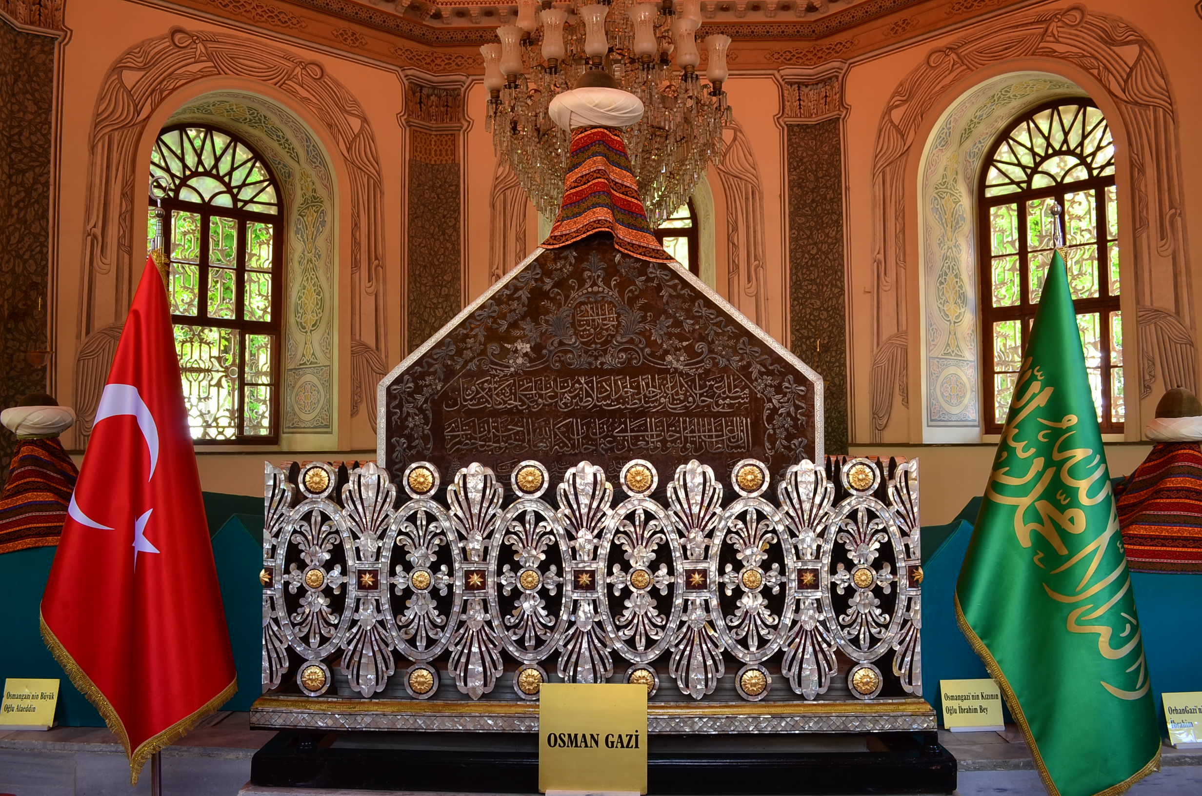 Makam Osman dan Orman Ghazi, Pemimpin Kesultanan Utsmaniyah