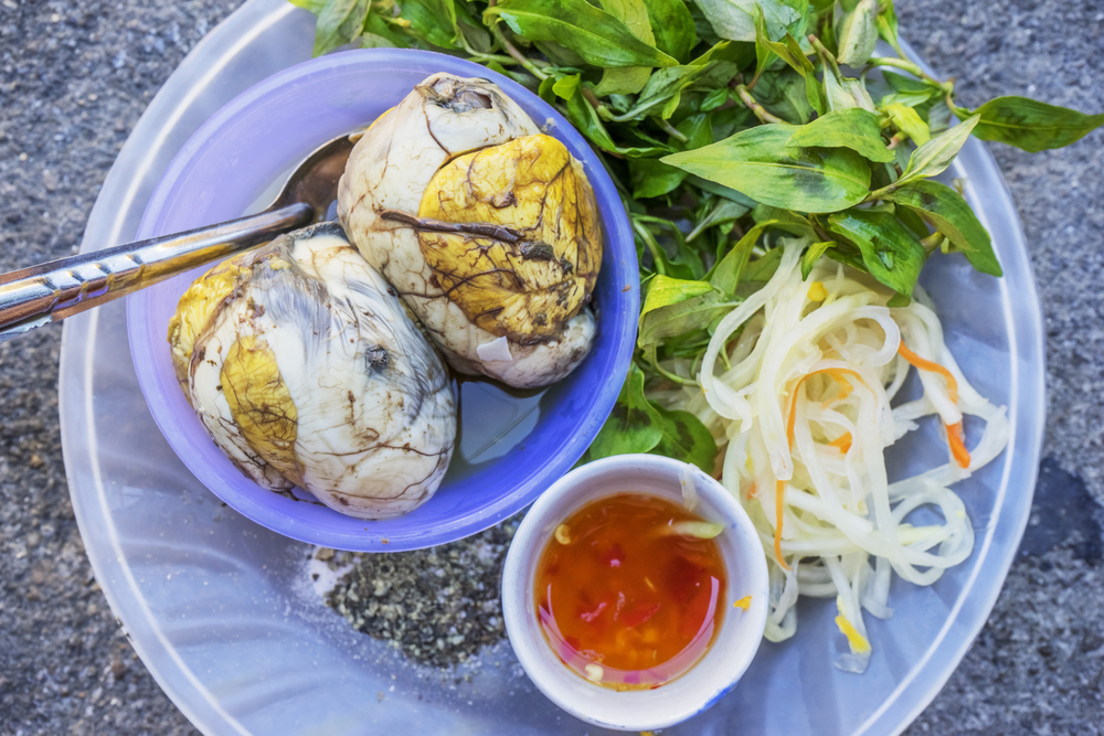 Balut, kuliner ekstrem dari telur